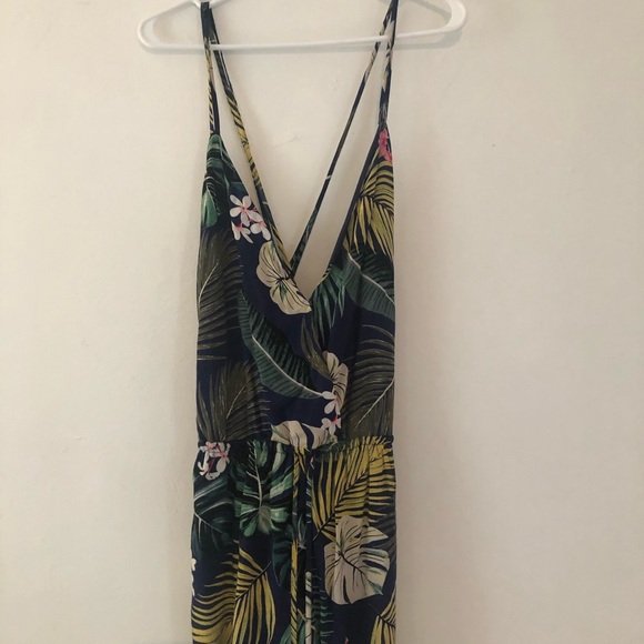 Romper - Picture 2 of 4